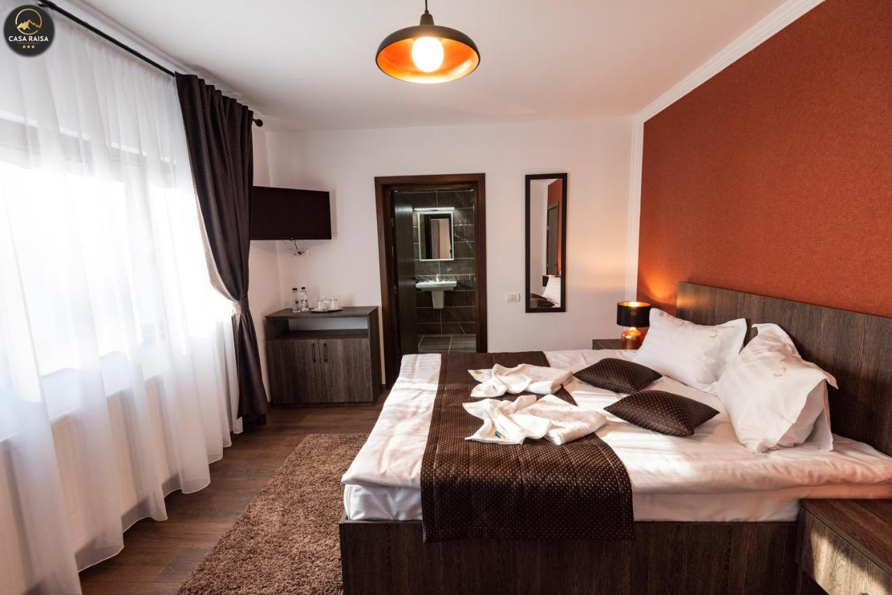 Casa Raisa Hotell Buşteni Eksteriør bilde