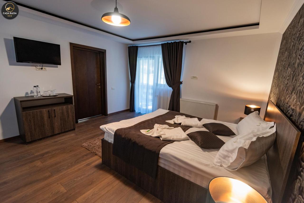 Casa Raisa Hotell Buşteni Eksteriør bilde